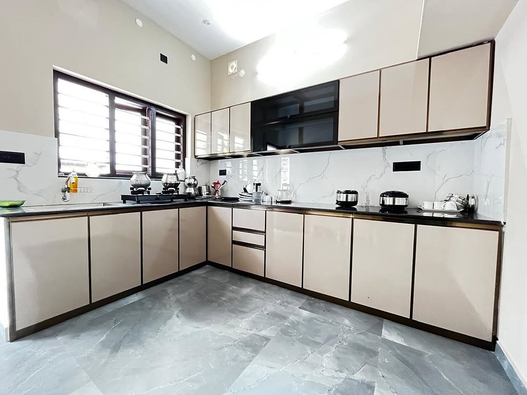 Modular Kitchen by Smart Interior Alappuzha